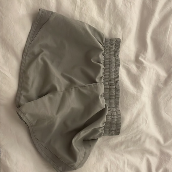 Lulu grey shorts - Picture 2 of 2